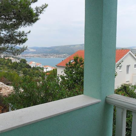 Apartments Villa Bayview โตรกีร์ ภายนอก รูปภาพ